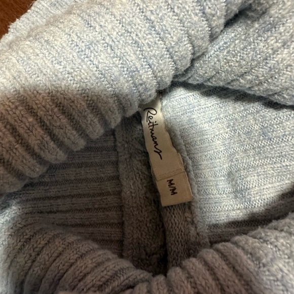 M Blue ribbed knit style turtleneck - Picture 5 of 10